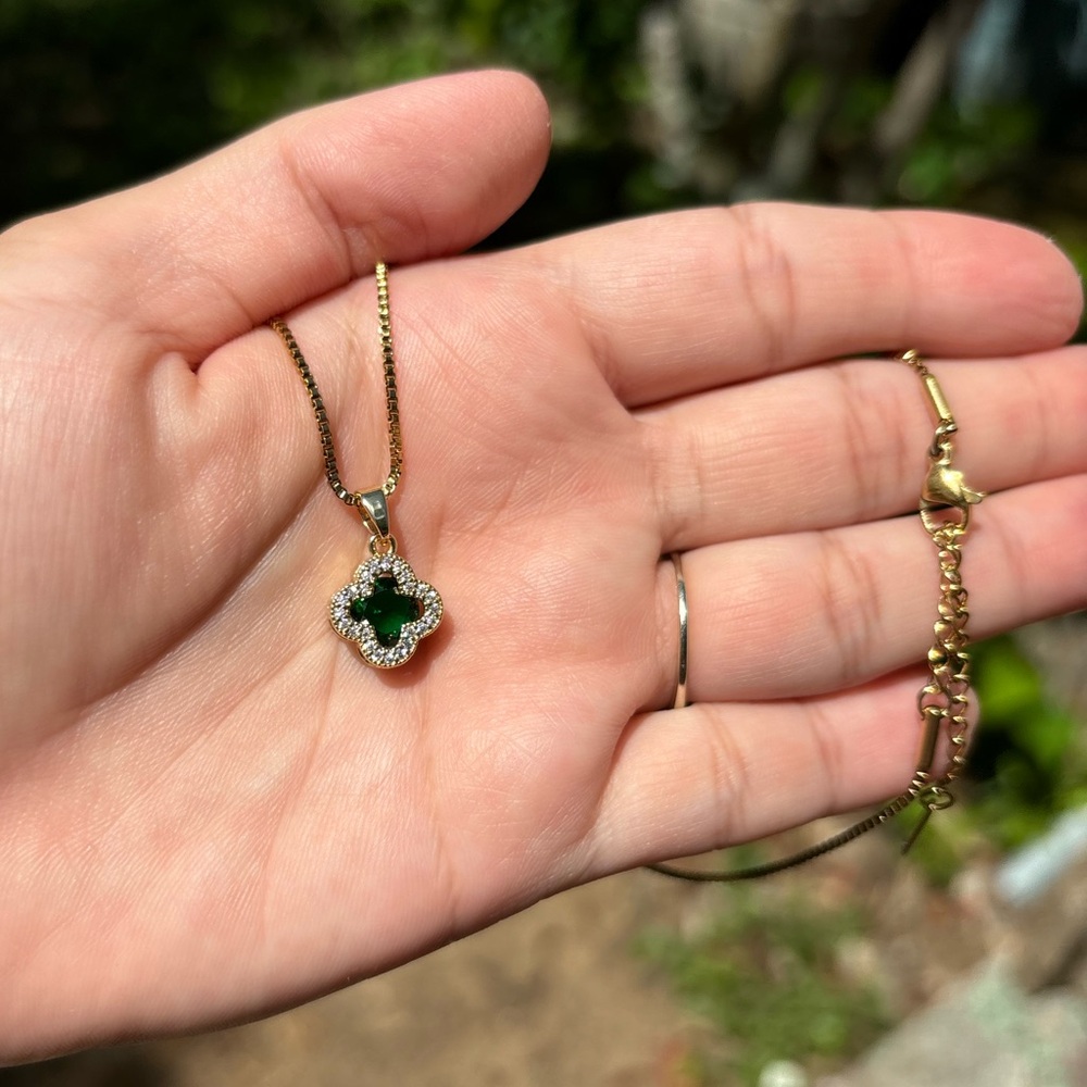 18K Gold Plated Stainless Steel Emerald Green Diamond Clover Necklace